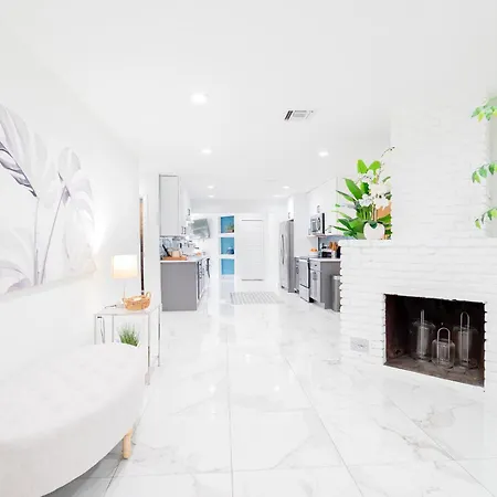 West Palm Beach Elegant 5Br With Hot Tub And Fire Pit Near Beach